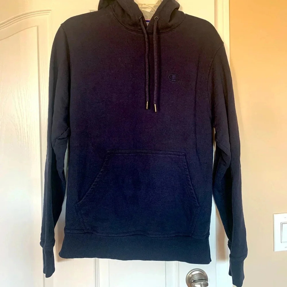 Mens Champion navy blue size small pullover hoodie
